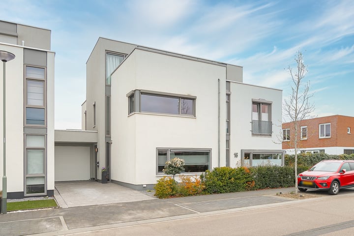 Veldbloem 18