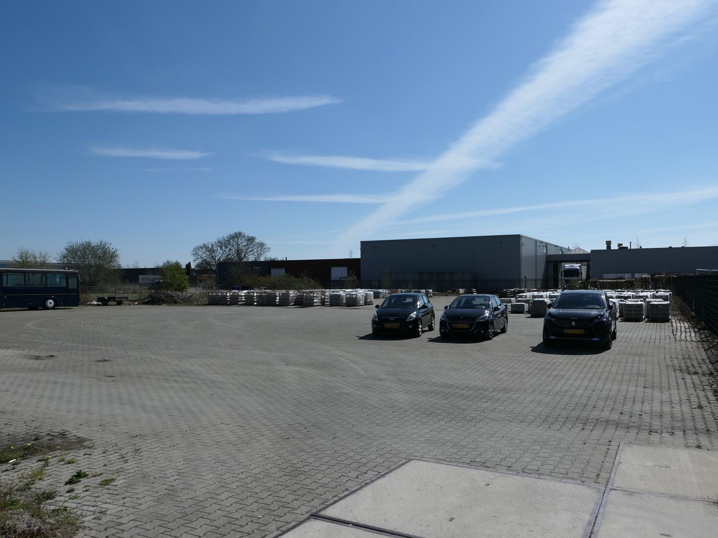 Bekijk foto 2 van Siemensstraat 9