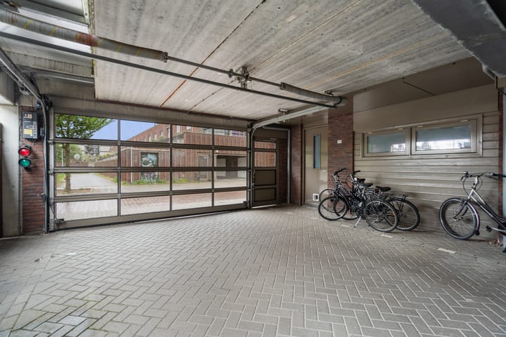 Photo 41 of Melis Stokestraat 501