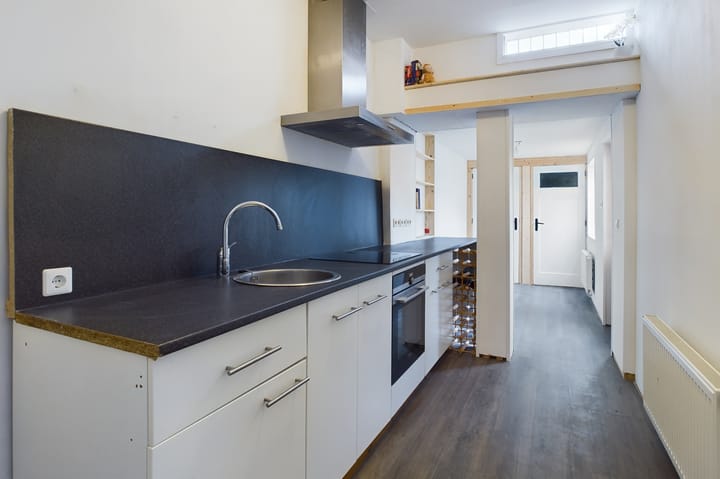 Foto 14 van Wilhelminaplantsoen 18