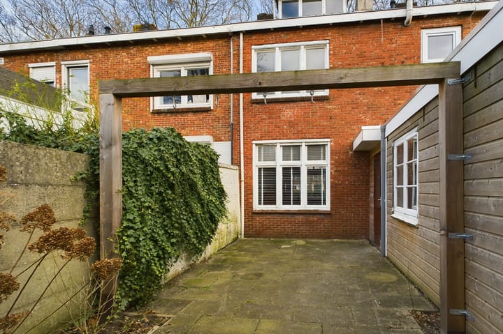 Foto 28 van Wilhelminaplantsoen 18