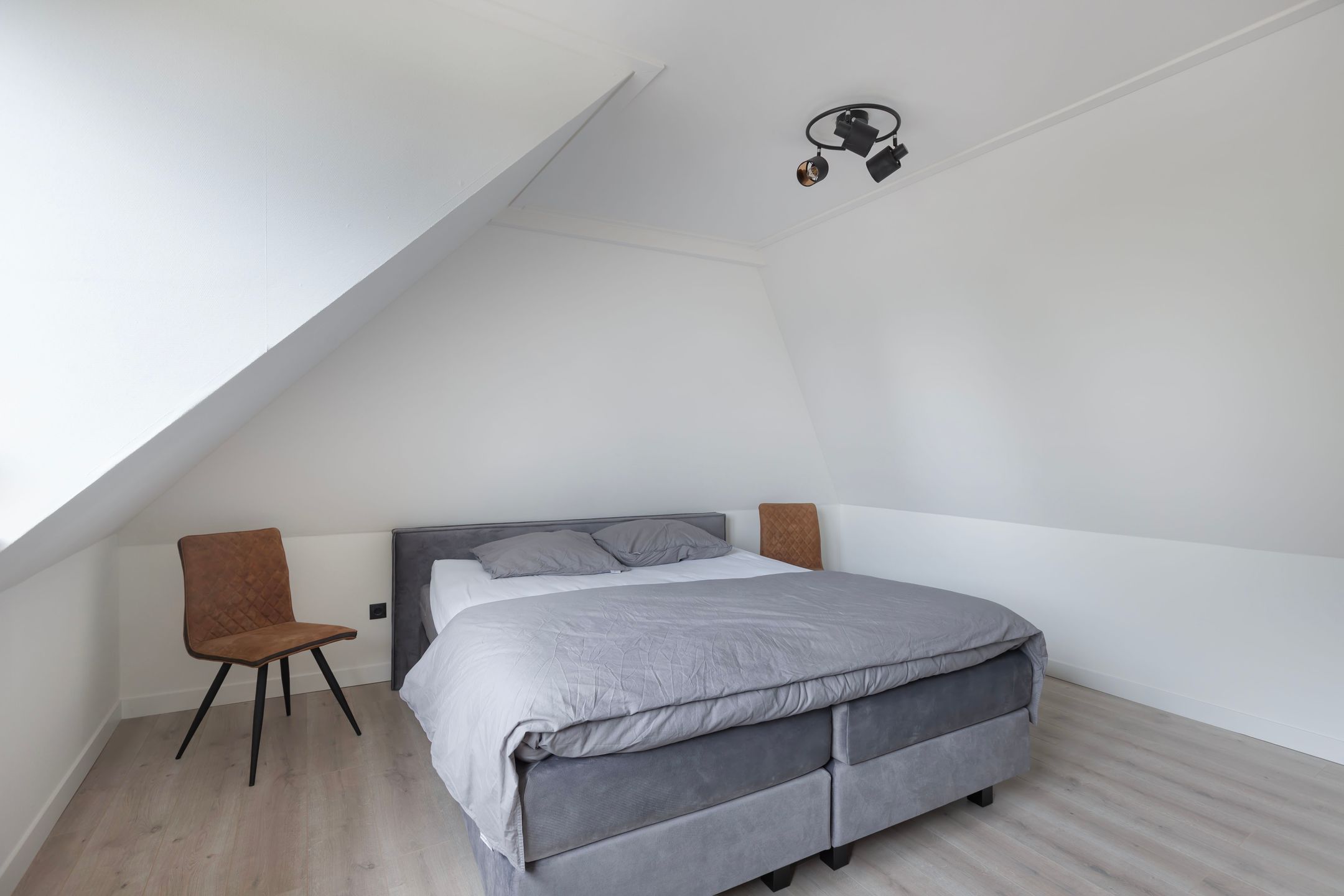 Foto 33 van Buorren 90