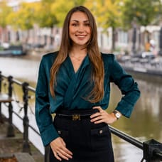 Demi van der Meer - NVM Assistant Real Estate Agent