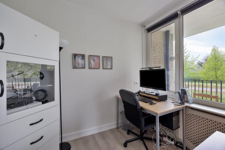 Photo 15 of Roelof van Schevenstraat 209