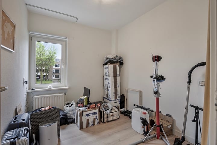 Photo 27 of Roelof van Schevenstraat 209