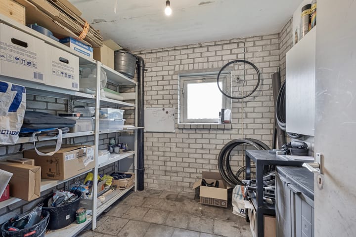 Photo 29 of Roelof van Schevenstraat 209