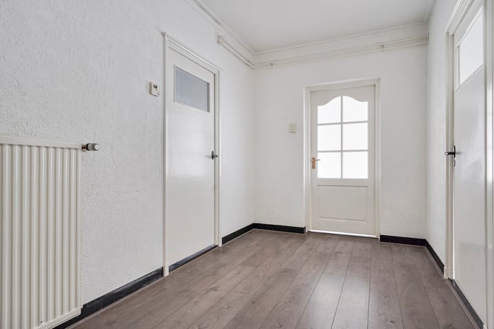 Photo 10 of Koninginnenlaan 8