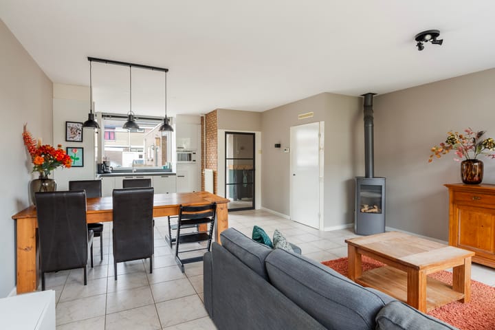 Foto 10 van Mendelssohnstraat 27