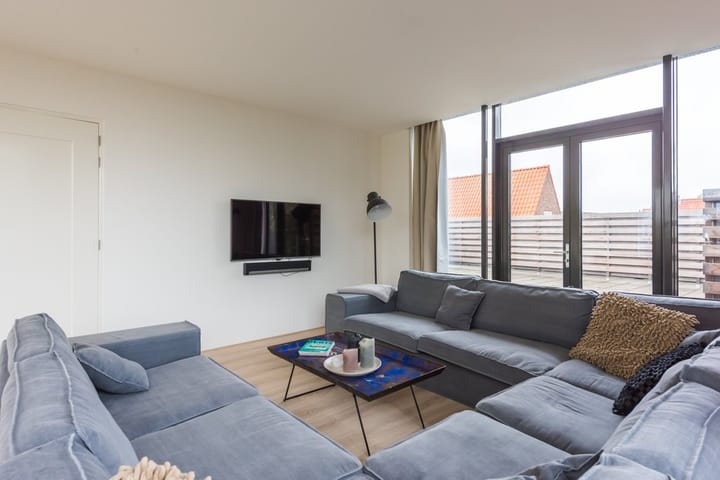 Photo 10 of Westsingel 5