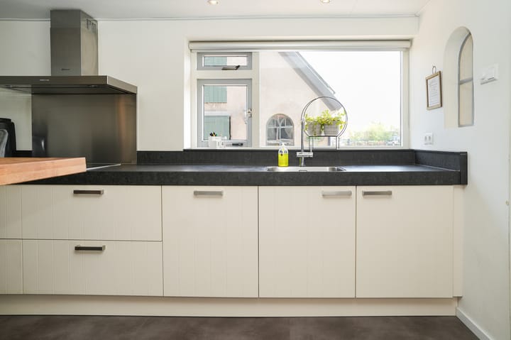 Photo 13 of Verhuizensestraat 1