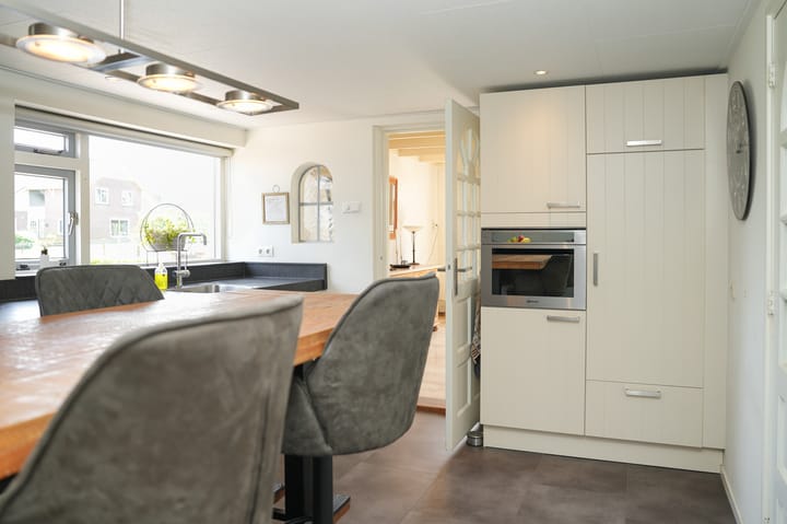 Photo 16 of Verhuizensestraat 1