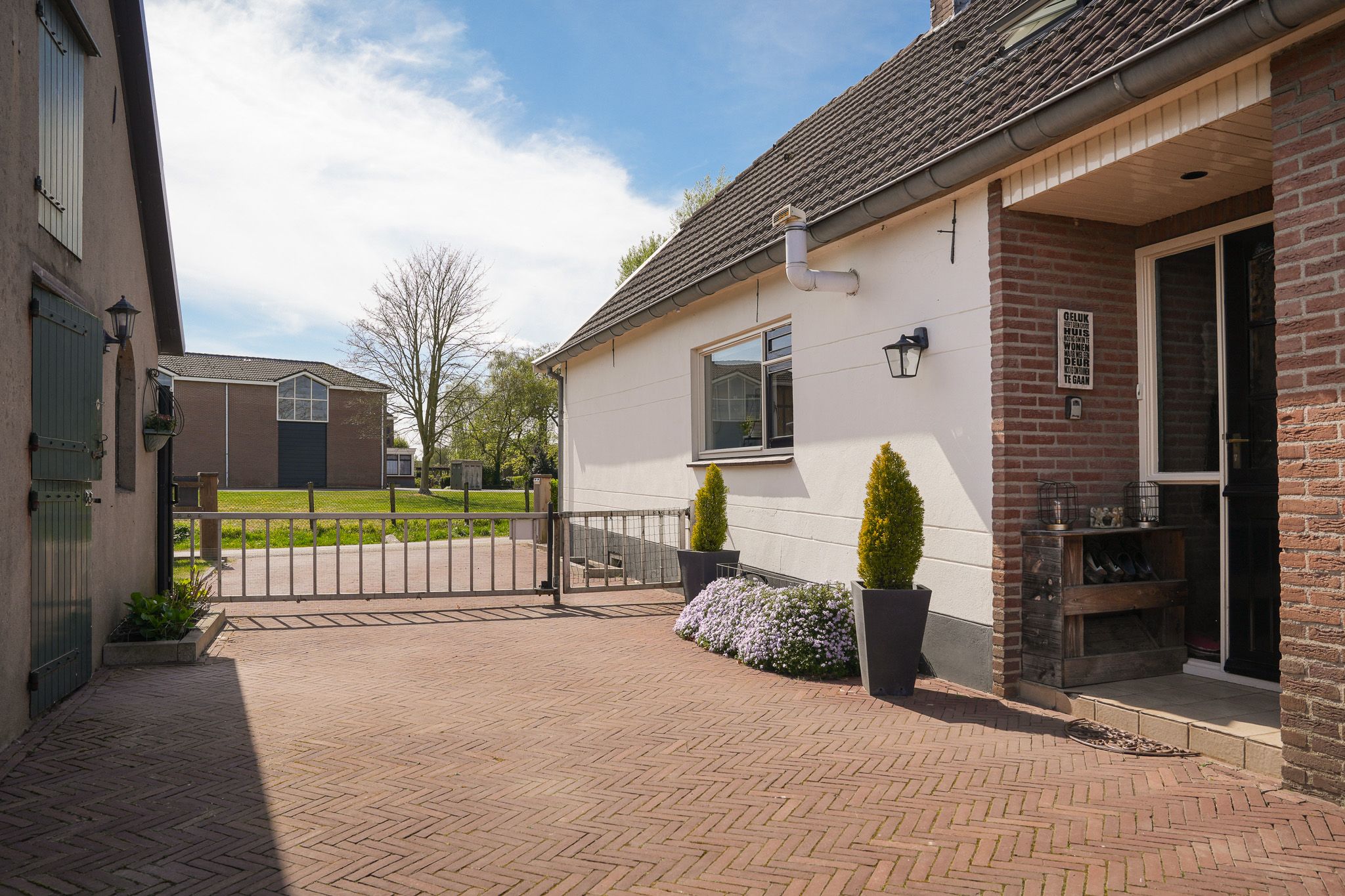 Foto 39 van Verhuizensestraat 1