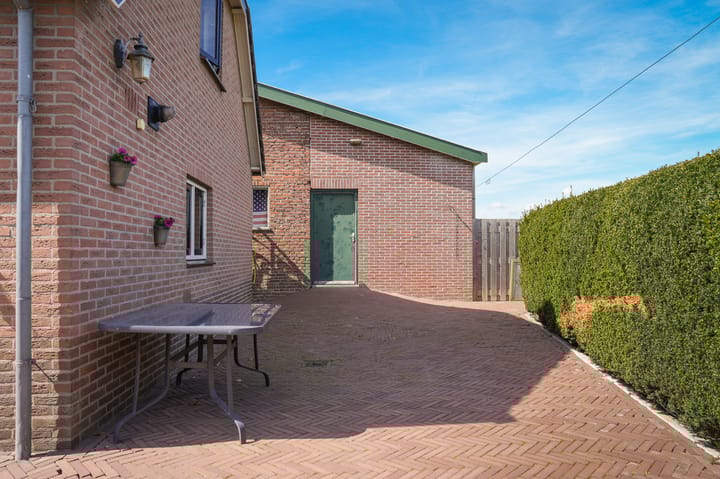 Photo 41 of Verhuizensestraat 1