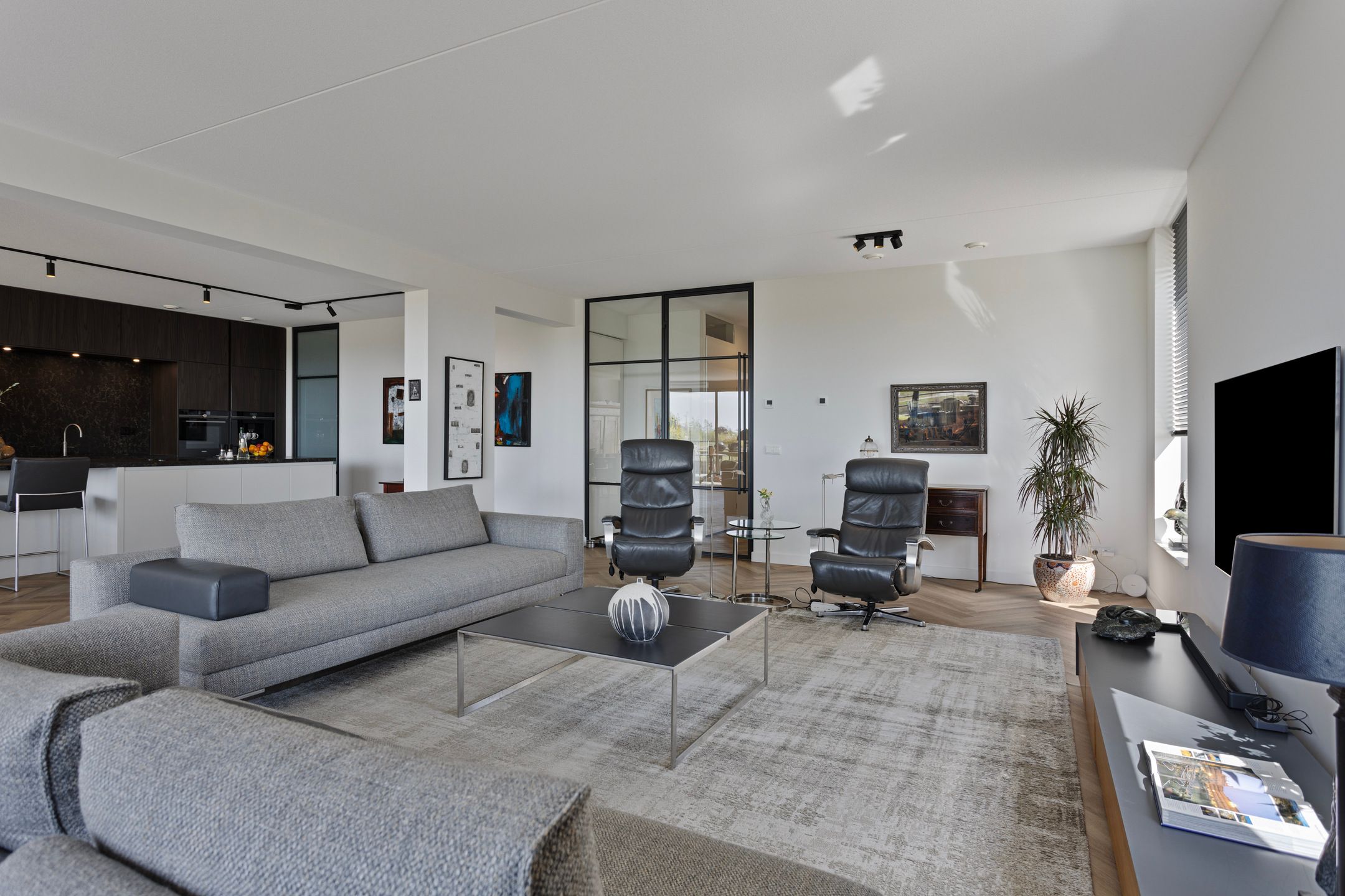 Foto 9 van Lisdodde 213