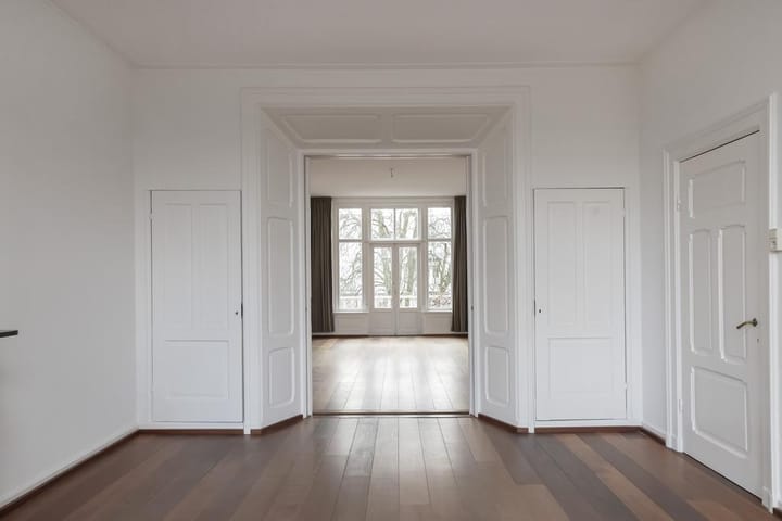 Foto 1 van Van Eeghenstraat 103-2