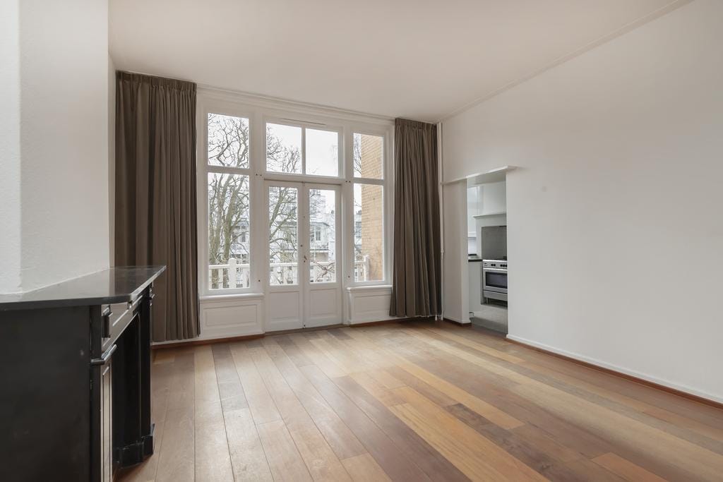 Photo 7 of Van Eeghenstraat 103-2