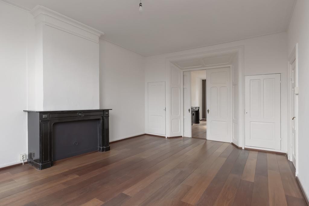 Photo 9 of Van Eeghenstraat 103-2