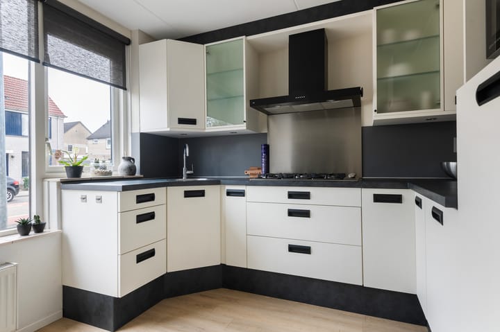 Foto 5 van Smaragd 23