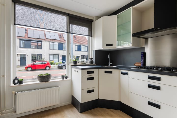 Foto 9 van Smaragd 23