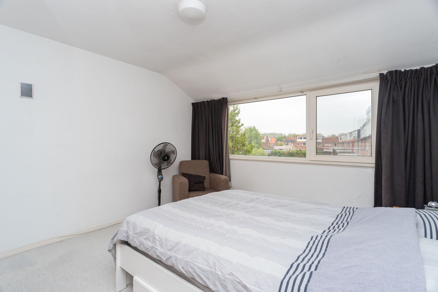 Photo 14 of Lanxmeersestraat 8