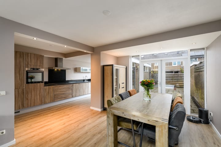 Foto 7 van De Geeuw 14