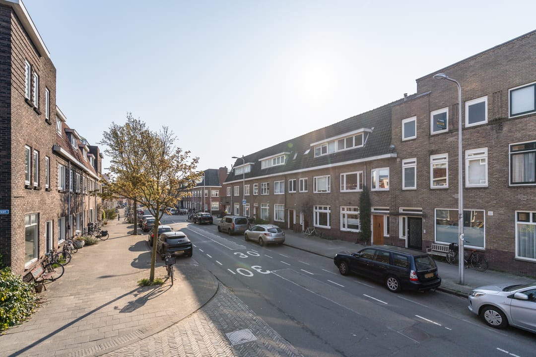 Photo 2 of Pieter Nieuwlandstraat 67