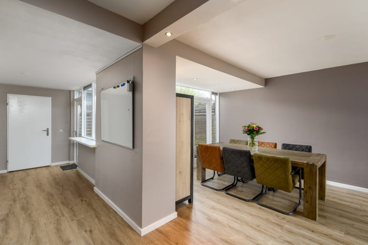 Foto 11 van De Geeuw 14