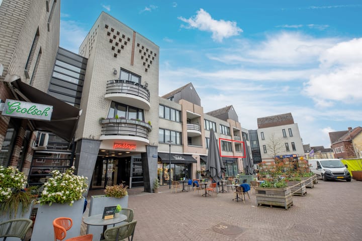 Photo 2 of Looierstraat 67