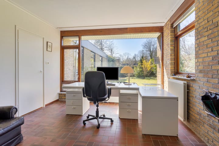 Foto 32 van Albert Schweitzerplantsoen 15