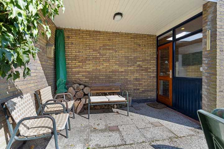 Foto 43 van Albert Schweitzerplantsoen 15