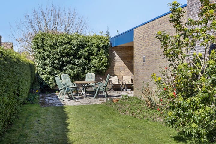 Foto 46 van Albert Schweitzerplantsoen 15