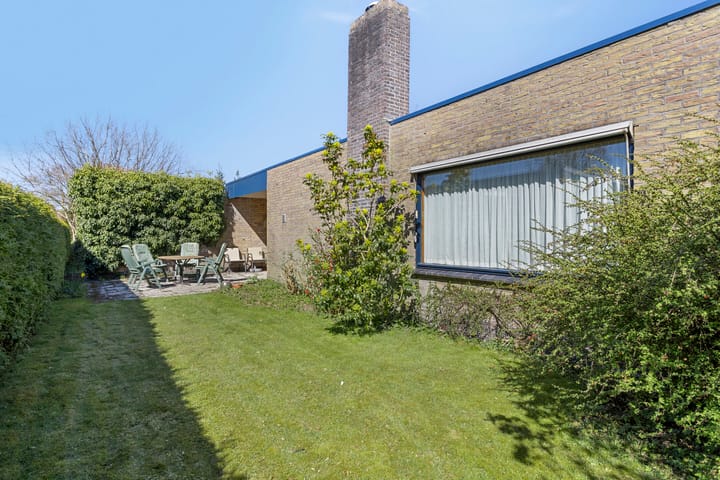 Foto 47 van Albert Schweitzerplantsoen 15