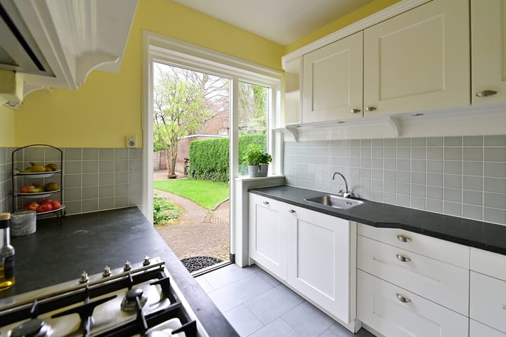 Foto 9 van Cameliastraat 12