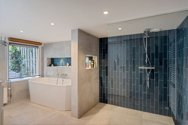 Photo 5 of Claes de Vrieselaan 83-A