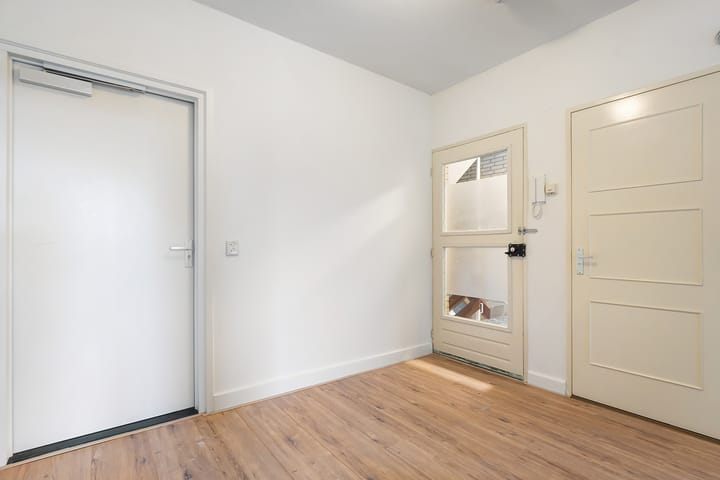 Foto 8 van Gombertstraat 11