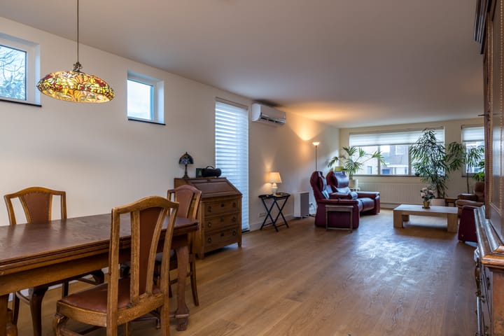 Photo 14 of Valkenburgerweg 42