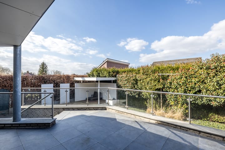 Photo 42 of Valkenburgerweg 42