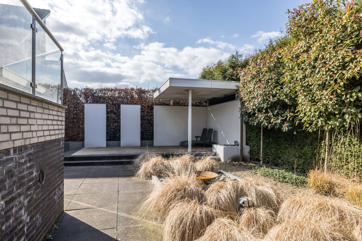 Photo 44 of Valkenburgerweg 42