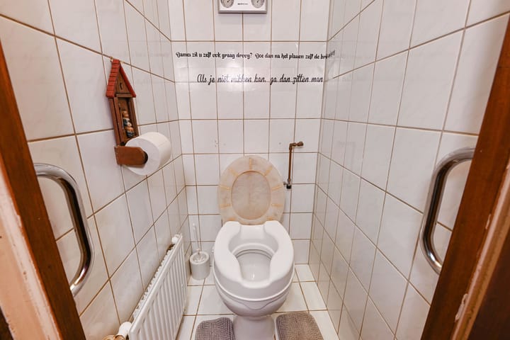 Photo 13 of Van Brederodestraat 107