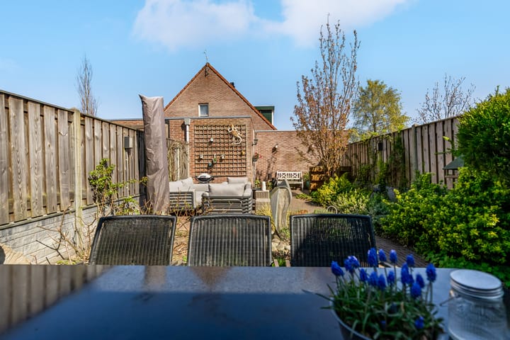 Foto 43 van Gipskruidweg 221