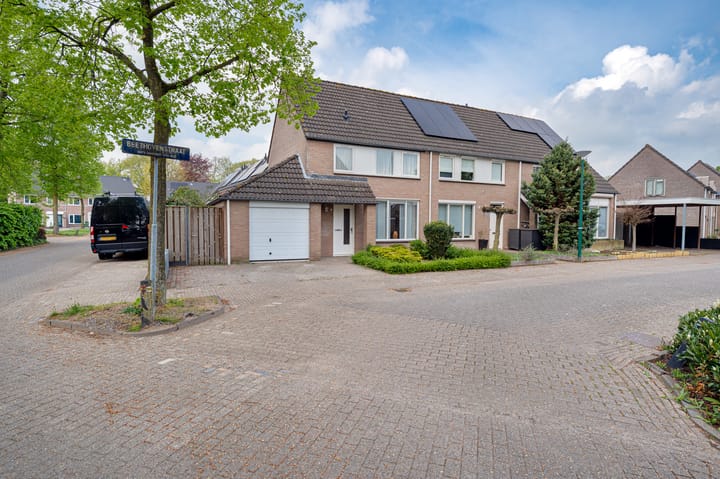 Photo 28 of Beethovenstraat 1