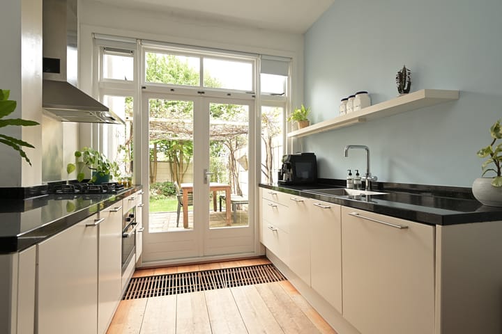 Foto 13 van Caan van Necklaan 222