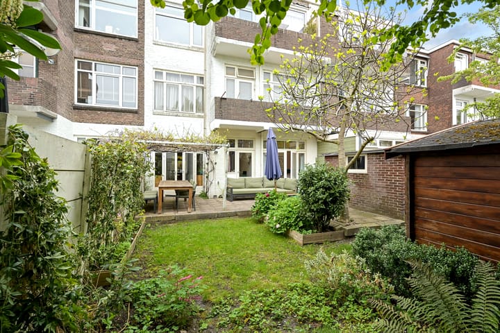 Foto 22 van Caan van Necklaan 222