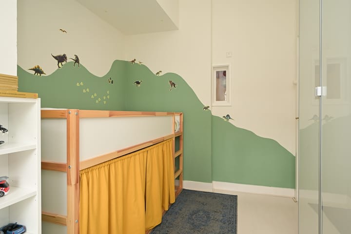 Foto 28 van Caan van Necklaan 222