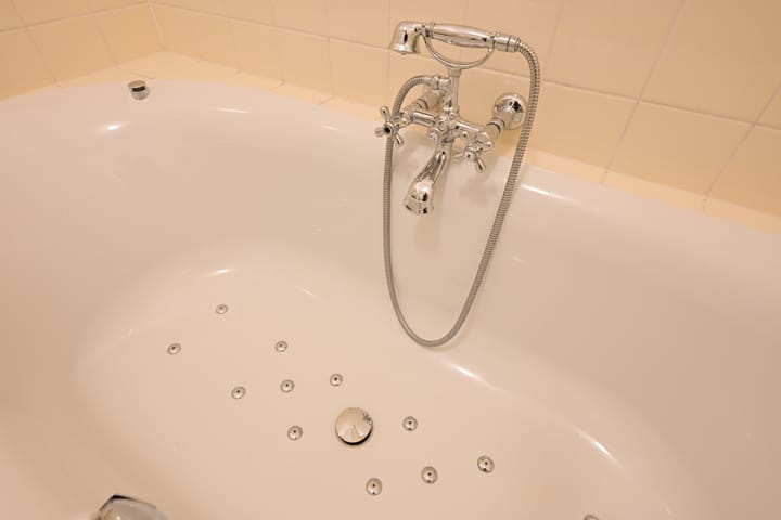 Foto 33 van Caan van Necklaan 222