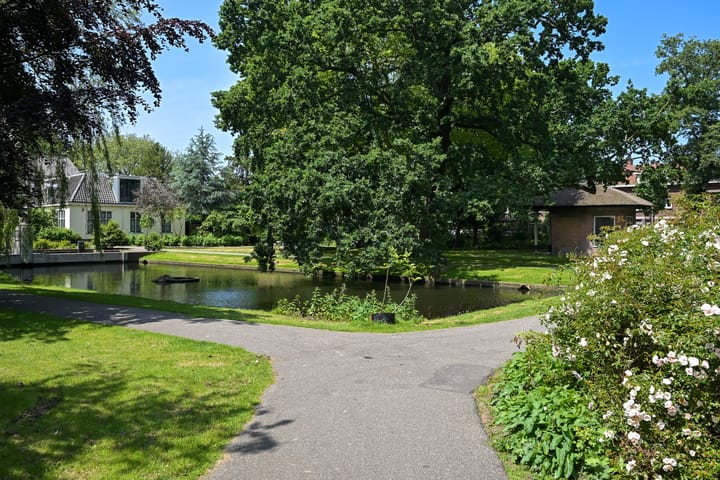 Foto 37 van Caan van Necklaan 222