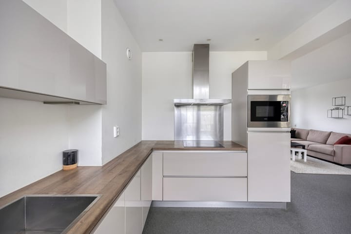 Foto 10 van Peter Huyssenslaan 33