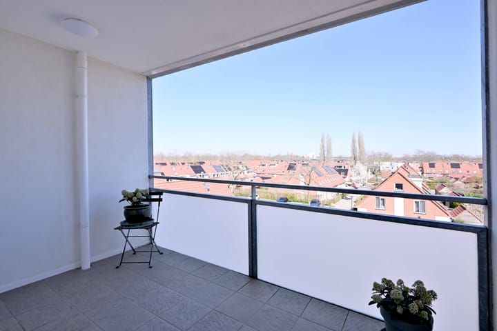 Foto 24 van Leonard Springerlaan 59