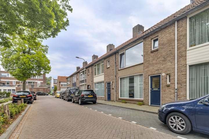 Foto 25 van Ambrosiusstraat 10