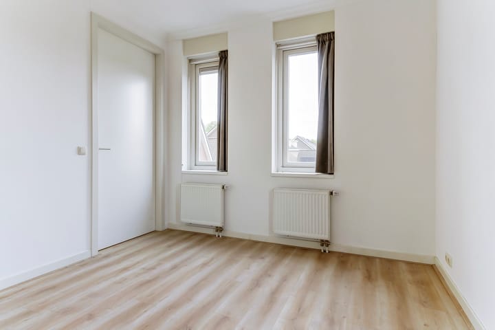 Foto 28 van Hoofdweg 184-C